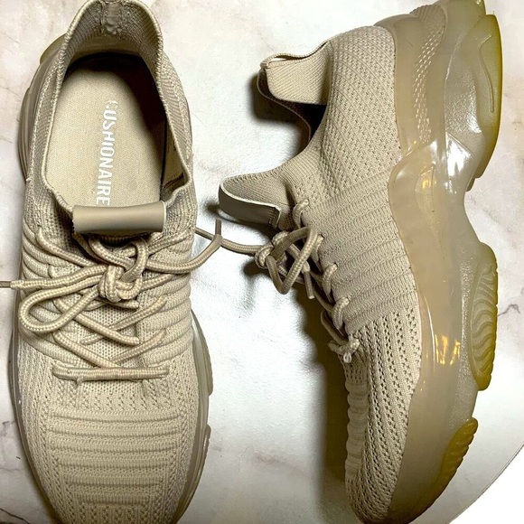 Cushionaire Taupe Knit Lace Up Memory Foam Comfort Slip On Sneakers Size 8M - Picture 1 of 10